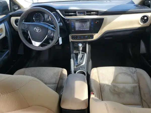 5YFBURHE6HP624727 2017 TOYOTA COROLLA - Image 8