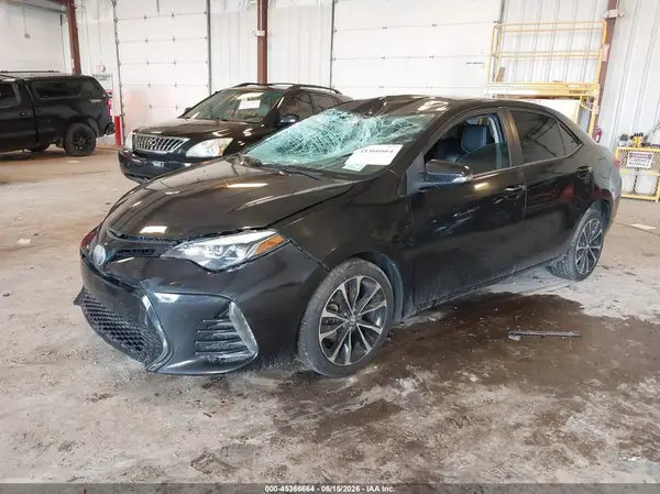 5YFBURHE6HP628910 2017 TOYOTA COROLLA - Image 2