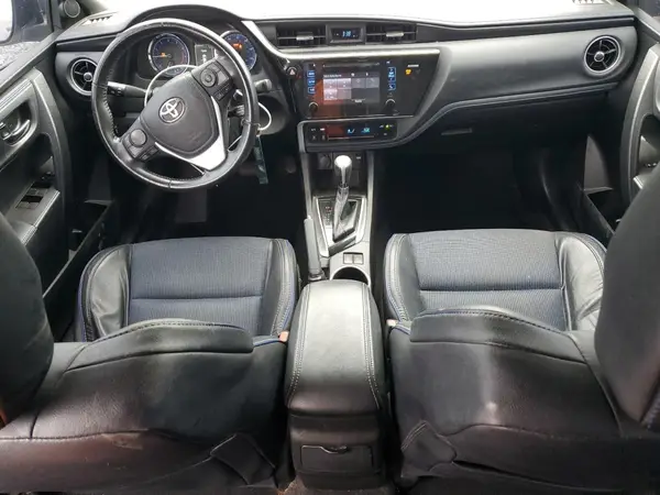5YFBURHE6HP630589 2017 TOYOTA COROLLA - Image 8