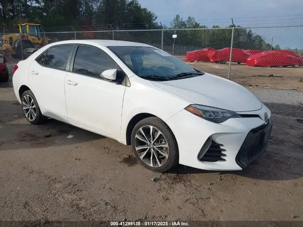5YFBURHE6HP632388 2017 TOYOTA COROLLA - Image 1