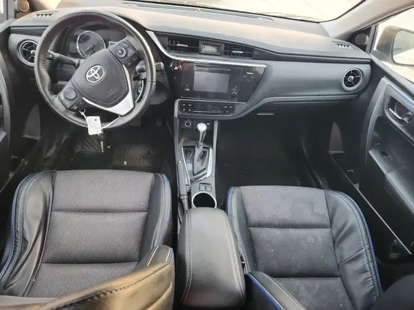 5YFBURHE6HP636196 2017 TOYOTA COROLLA - Image 8