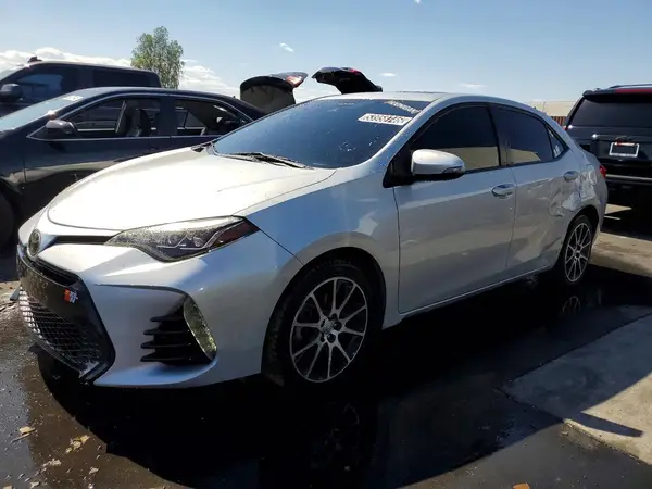 5YFBURHE6HP637428 2017 TOYOTA COROLLA - Image 1