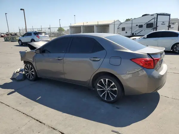 5YFBURHE6HP638112 2017 TOYOTA COROLLA - Image 2