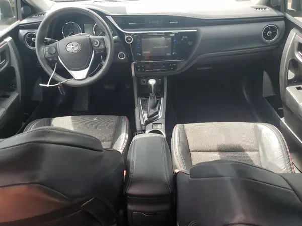 5YFBURHE6HP638143 2017 TOYOTA COROLLA - Image 8