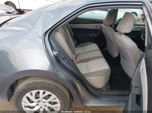 5YFBURHE6HP638515 2017 TOYOTA COROLLA - Image 8