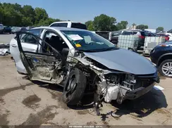 5YFBURHE6HP638675 2017 TOYOTA COROLLA