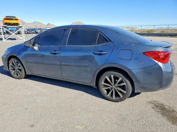 5YFBURHE6HP638708 2017 TOYOTA COROLLA - Image 2