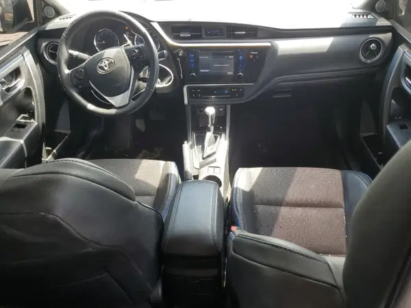 5YFBURHE6HP638739 2017 TOYOTA COROLLA - Image 8