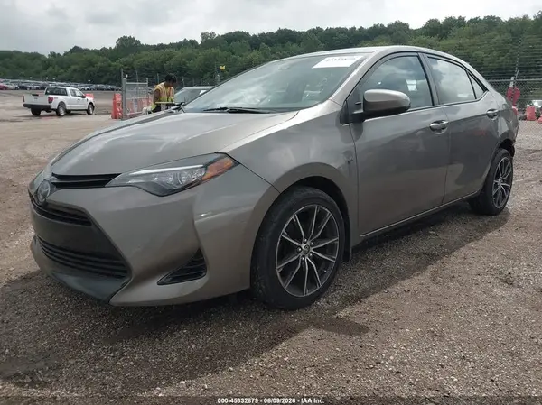 5YFBURHE6HP641494 2017 TOYOTA COROLLA - Image 2