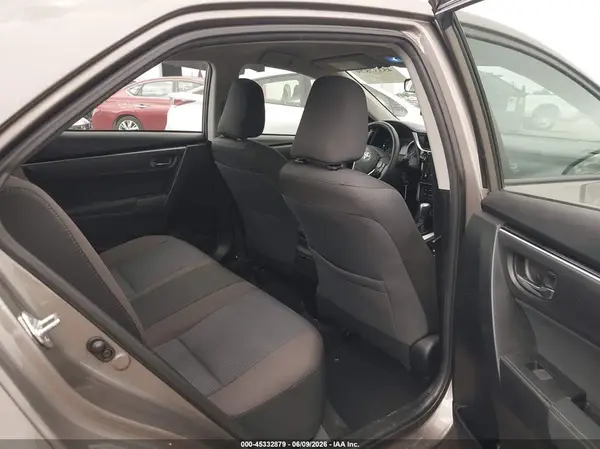 5YFBURHE6HP641494 2017 TOYOTA COROLLA - Image 8