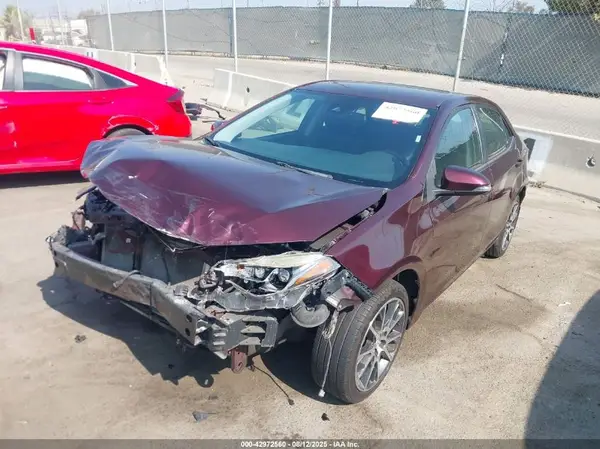 5YFBURHE6HP642029 2017 TOYOTA COROLLA - Image 2