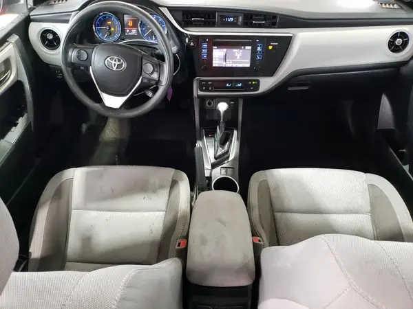5YFBURHE6HP642807 2017 TOYOTA COROLLA - Image 8
