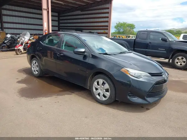 5YFBURHE6HP643049 2017 TOYOTA COROLLA - Image 1