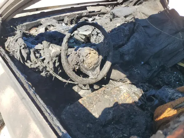 5YFBURHE6HP643441 2017 TOYOTA COROLLA - Image 8
