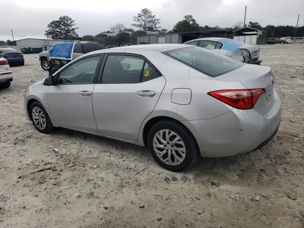 5YFBURHE6HP643486 2017 TOYOTA COROLLA - Image 2