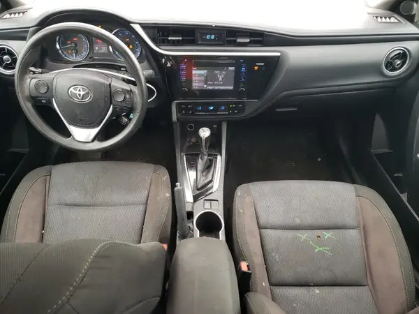 5YFBURHE6HP643486 2017 TOYOTA COROLLA - Image 8