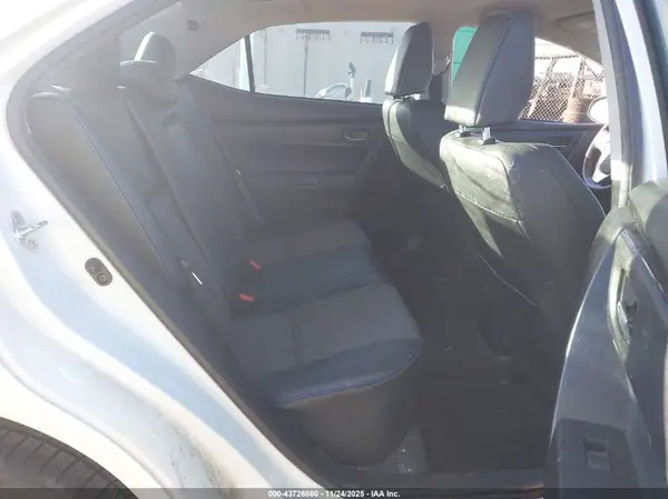 5YFBURHE6HP643567 2017 TOYOTA COROLLA - Image 8