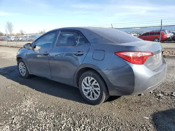 5YFBURHE6HP644458 2017 TOYOTA COROLLA - Image 2