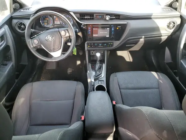 5YFBURHE6HP644458 2017 TOYOTA COROLLA - Image 8
