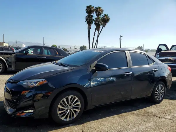 5YFBURHE6HP644850 2017 TOYOTA COROLLA - Image 1