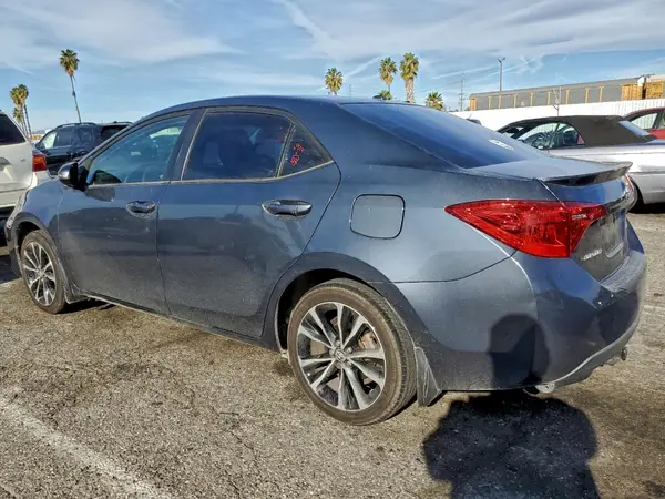 5YFBURHE6HP646064 2017 TOYOTA COROLLA - Image 2