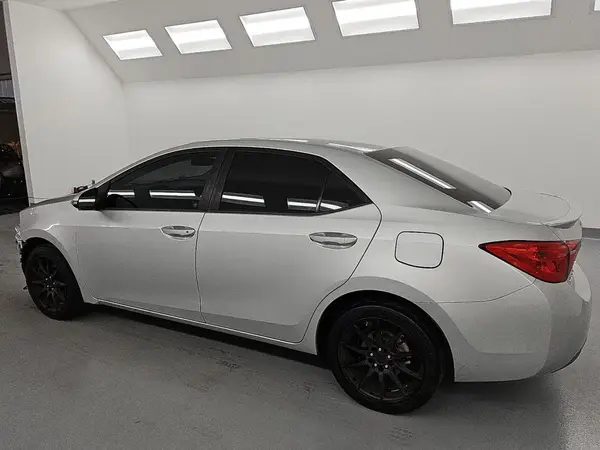 5YFBURHE6HP651832 2017 TOYOTA COROLLA - Image 2