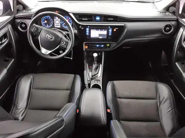 5YFBURHE6HP651832 2017 TOYOTA COROLLA - Image 8
