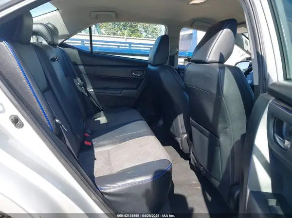 5YFBURHE6HP652091 2017 TOYOTA COROLLA - Image 8
