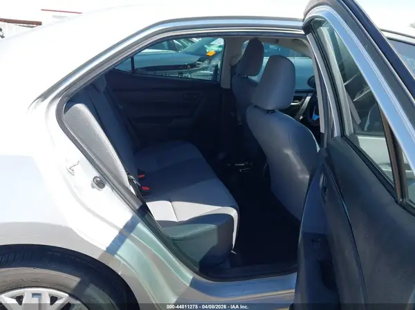 5YFBURHE6HP653211 2017 TOYOTA COROLLA - Image 8