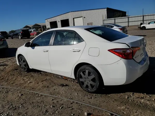 5YFBURHE6HP654102 2017 TOYOTA COROLLA - Image 2