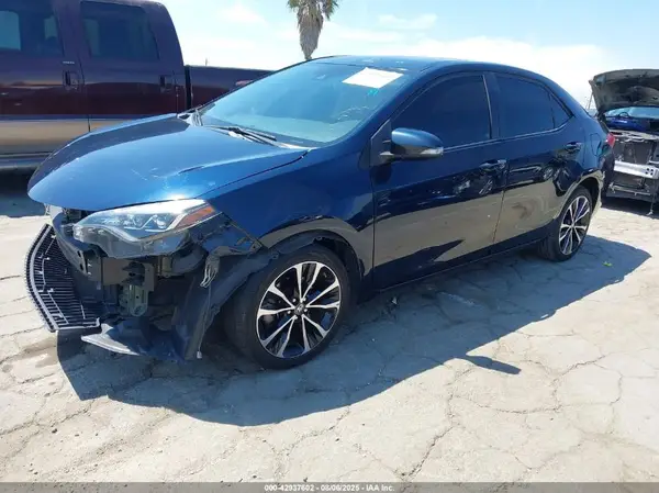 5YFBURHE6HP654374 2017 TOYOTA COROLLA - Image 2