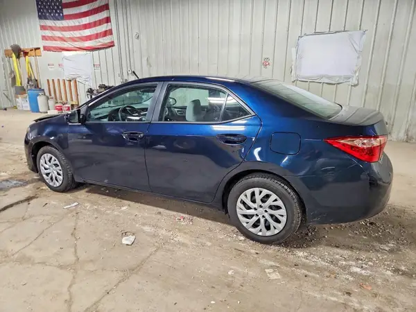 5YFBURHE6HP654729 2017 TOYOTA COROLLA - Image 2