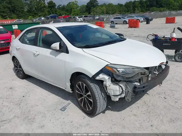 5YFBURHE6HP655055 2017 TOYOTA COROLLA - Image 1