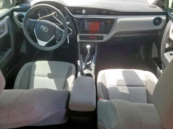 5YFBURHE6HP655069 2017 TOYOTA COROLLA - Image 8