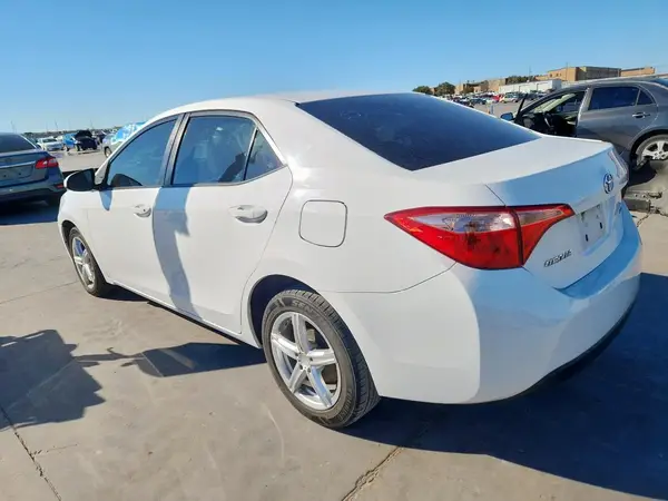5YFBURHE6HP655668 2017 TOYOTA COROLLA - Image 2