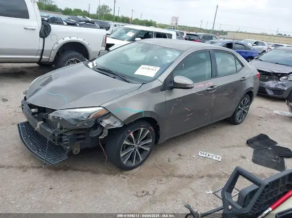 5YFBURHE6HP656822 2017 TOYOTA COROLLA - Image 2