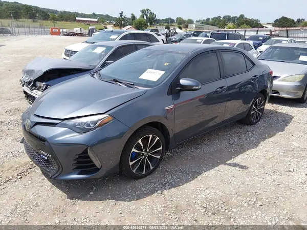 5YFBURHE6HP660367 2017 TOYOTA COROLLA - Image 2