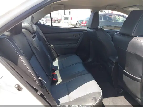 5YFBURHE6HP660479 2017 TOYOTA COROLLA - Image 8