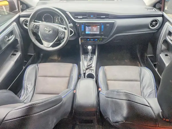 5YFBURHE6HP660966 2017 TOYOTA COROLLA - Image 8