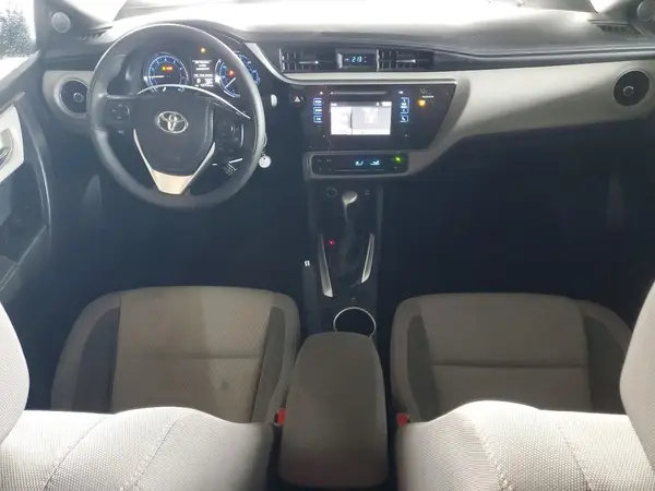 5YFBURHE6HP663544 2017 TOYOTA COROLLA - Image 8