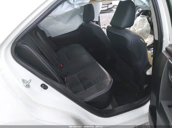 5YFBURHE6HP664449 2017 TOYOTA COROLLA - Image 8