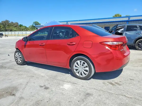 5YFBURHE6HP664581 2017 TOYOTA COROLLA - Image 2