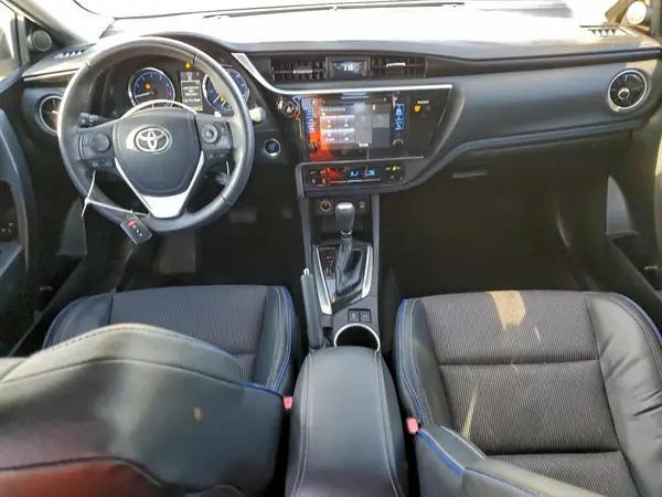 5YFBURHE6HP665097 2017 TOYOTA COROLLA - Image 8