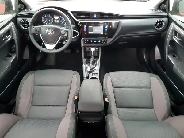 5YFBURHE6HP666007 2017 TOYOTA COROLLA - Image 8