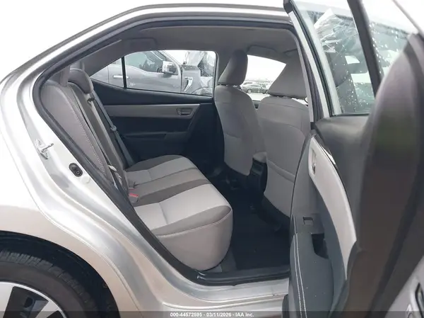 5YFBURHE6HP668470 2017 TOYOTA COROLLA - Image 8