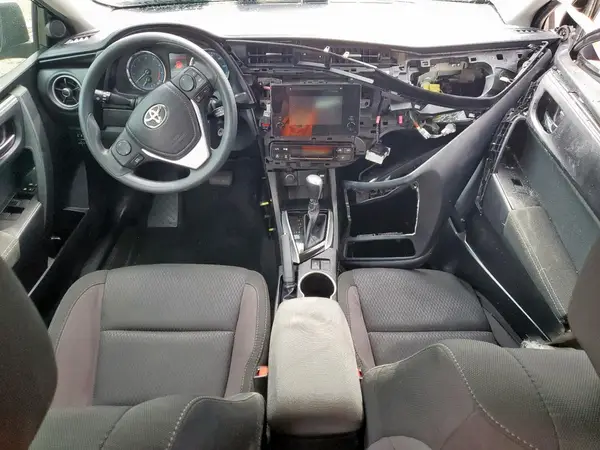 5YFBURHE6HP668632 2017 TOYOTA COROLLA - Image 8