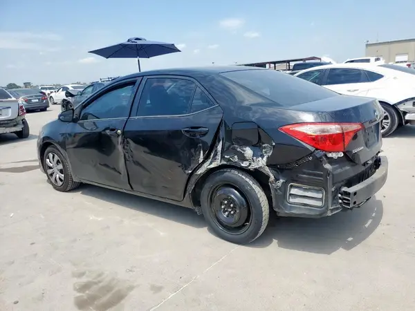 5YFBURHE6HP673586 2017 TOYOTA COROLLA - Image 2