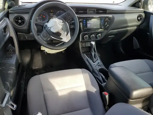 5YFBURHE6HP675161 2017 TOYOTA COROLLA - Image 8