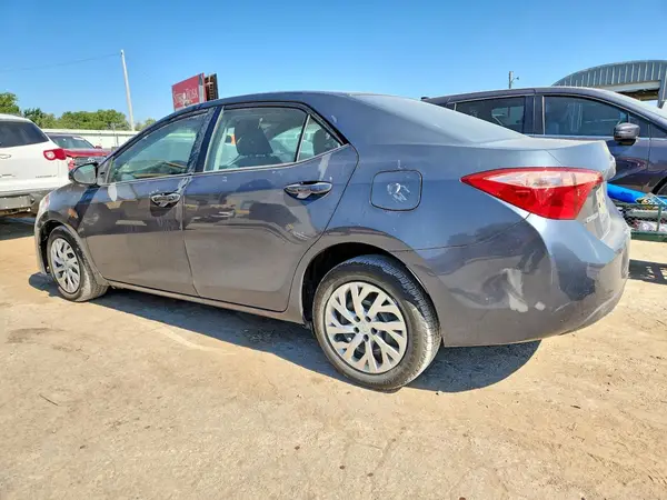 5YFBURHE6HP675743 2017 TOYOTA COROLLA - Image 2