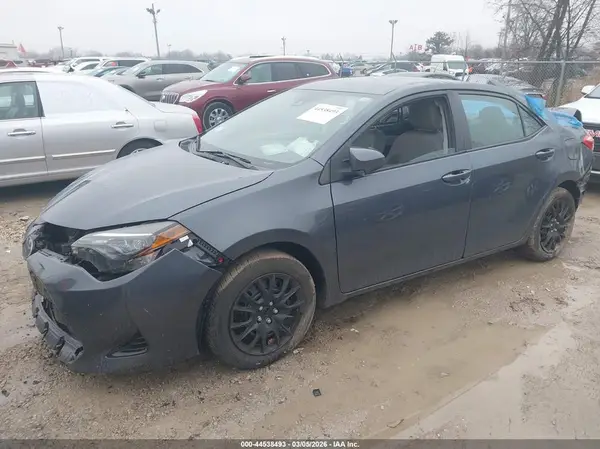 5YFBURHE6HP675905 2017 TOYOTA COROLLA - Image 2